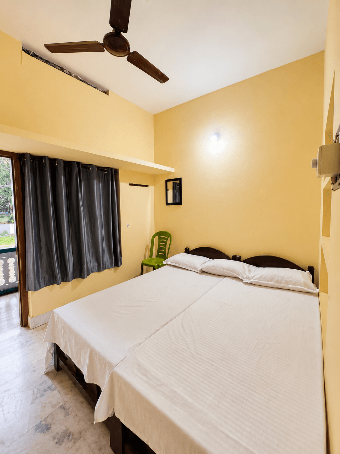Twin Bed Room — View 3